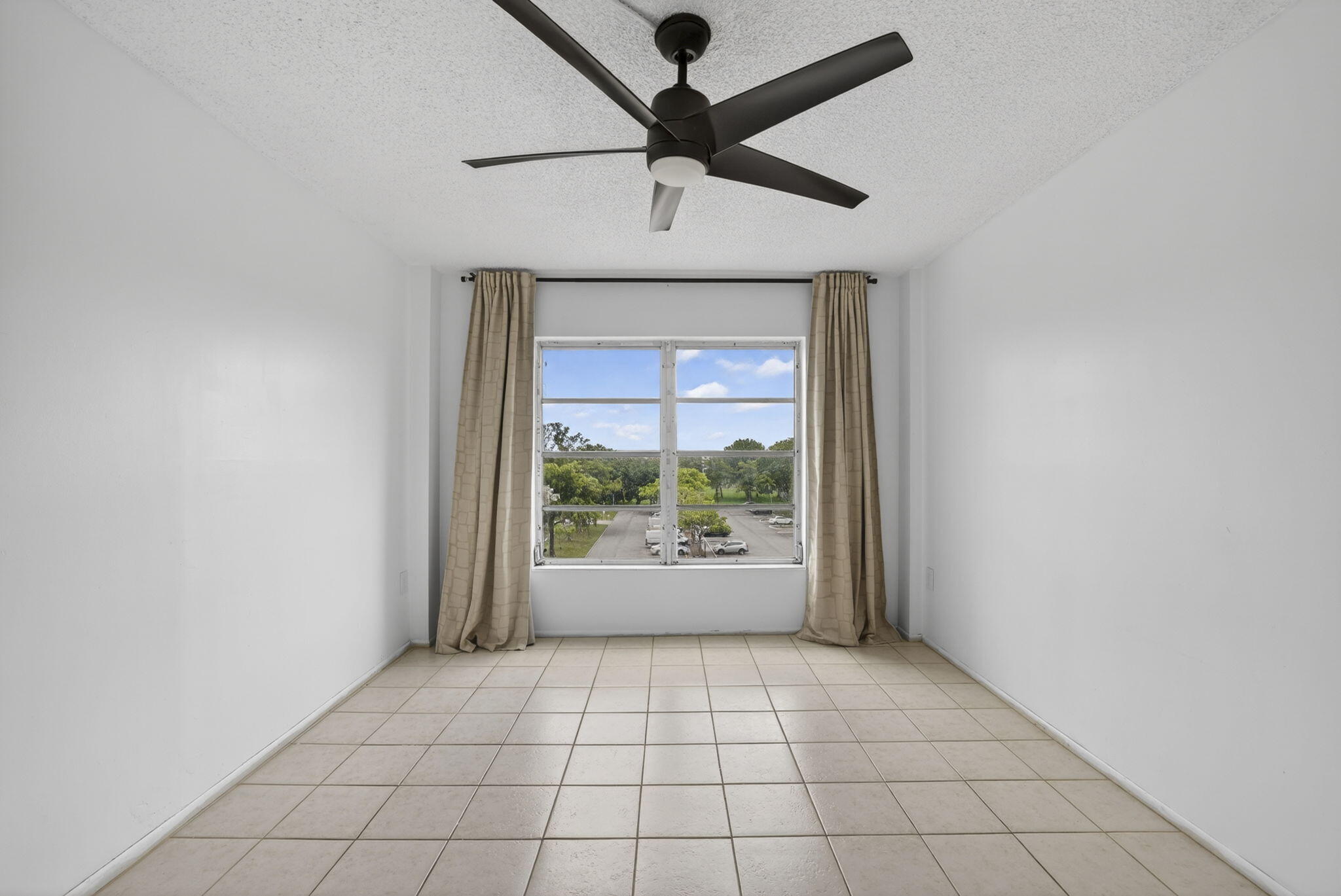 4174 Inverrary Drive, Unit 513 Lauderhill, FL 33319 - Photo 25 of 36 23-web-or-mls-8I8A2031