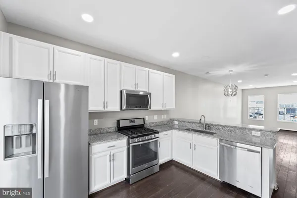 $3,200 | 17045 Gibson Road, Dumfries, VA 22026