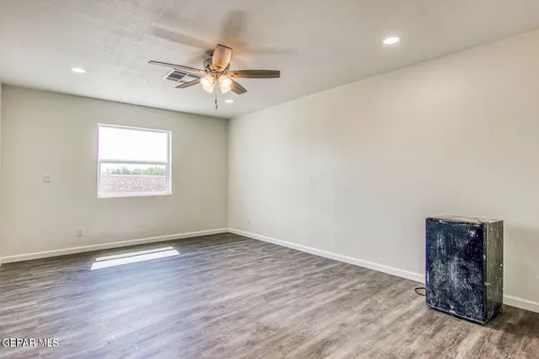 $224,500 | 628 North Yarbrough Drive, El Paso, TX 79915