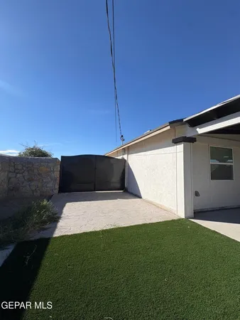 $224,500 | 628 North Yarbrough Drive, El Paso, TX 79915