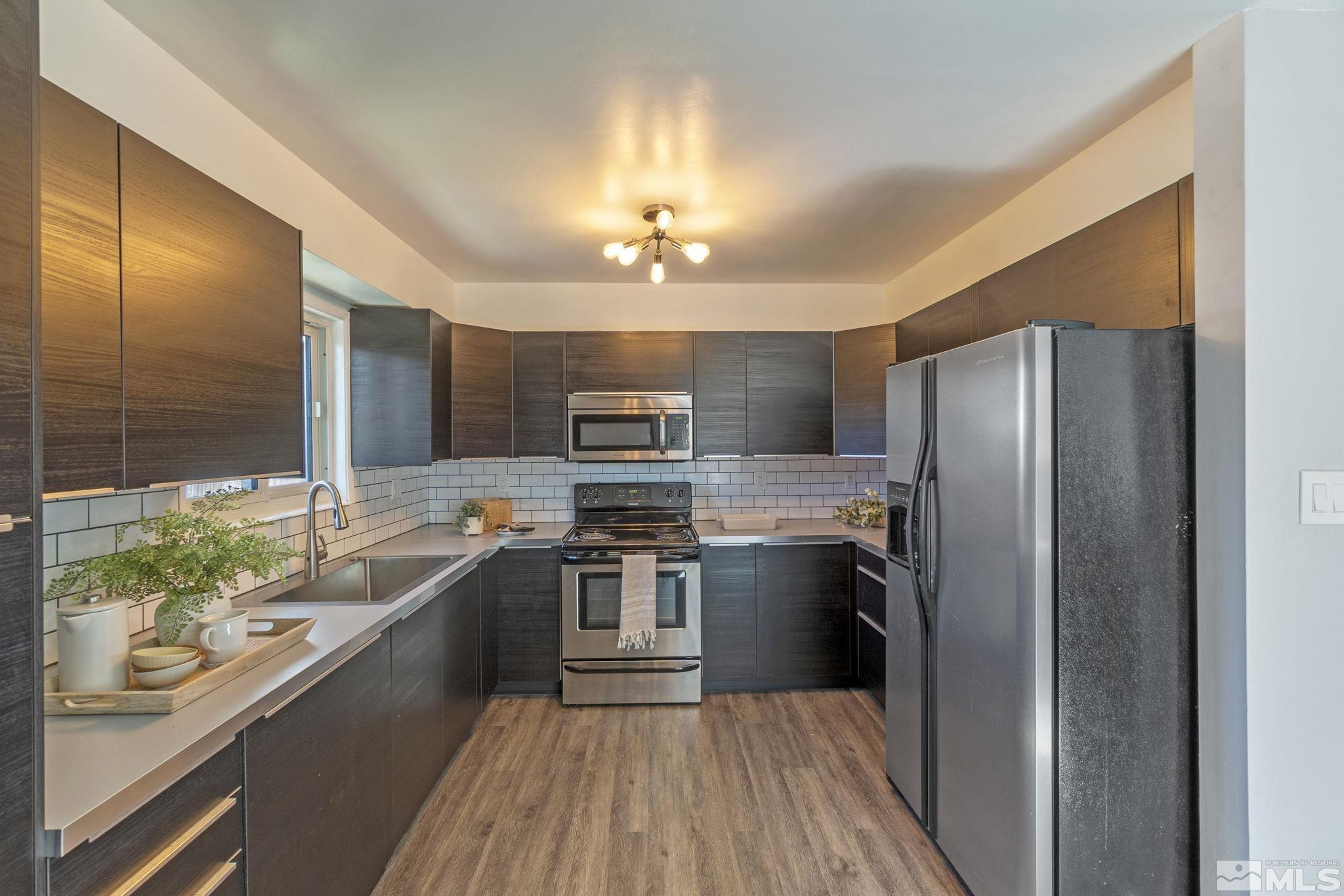 1985 Phillips Street Reno, NV 89509 - Photo 11 of 26 Photo 11