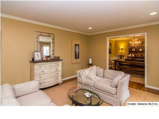 3504 Crestbrook Road Birmingham, AL 35223 - Photo 3 of 32