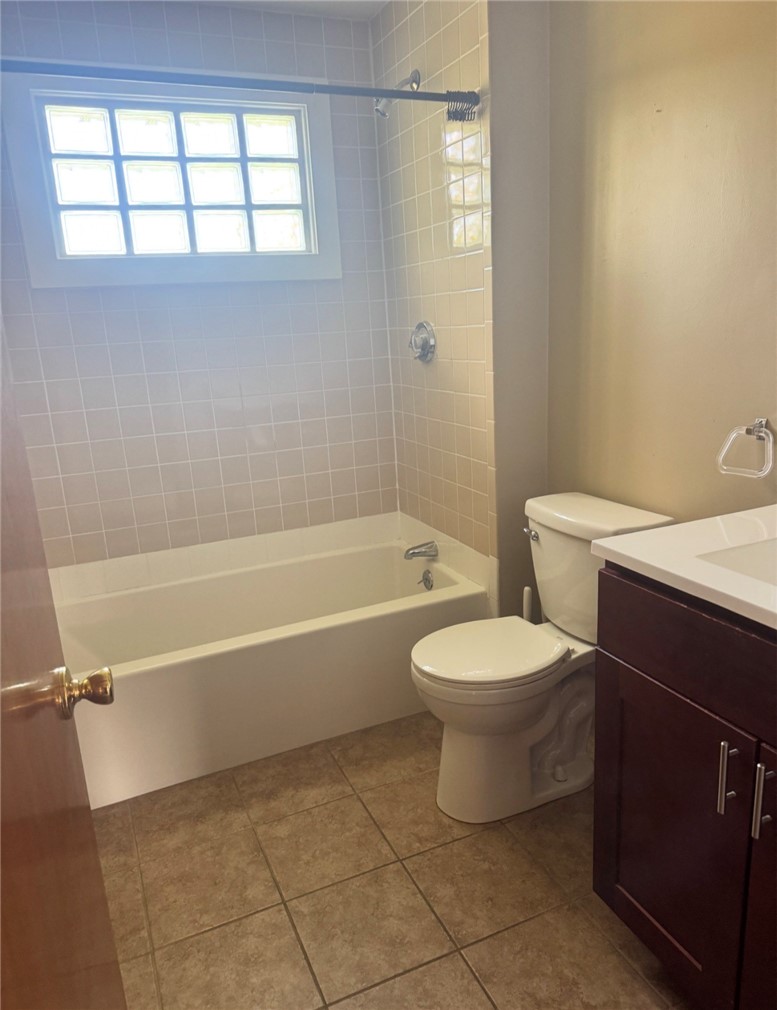 272 Child Street, Unit 2 Warren, RI 02885 - Photo 7 of 8