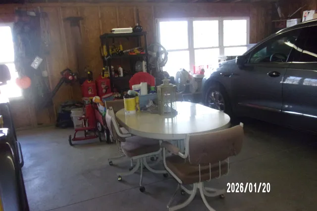 $185,900 | 120 West Herron Court, Watseka, IL 60970