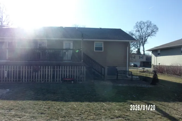 $185,900 | 120 West Herron Court, Watseka, IL 60970