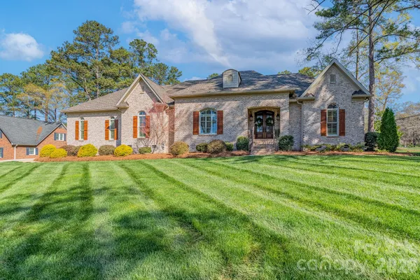 $650,000 | 677 Rutledge Avenue, Rock Hill, SC 29732