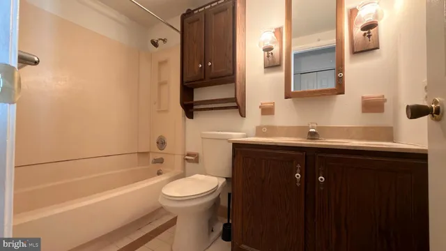 $419,000 | 143 Valley Stream Circle, Wayne, PA 19087