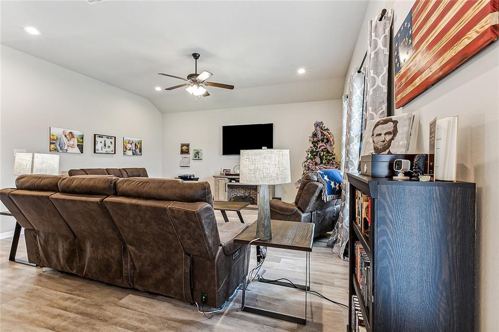 15541 Grassy Lane Covington, LA 70435 - Photo 4 of 18