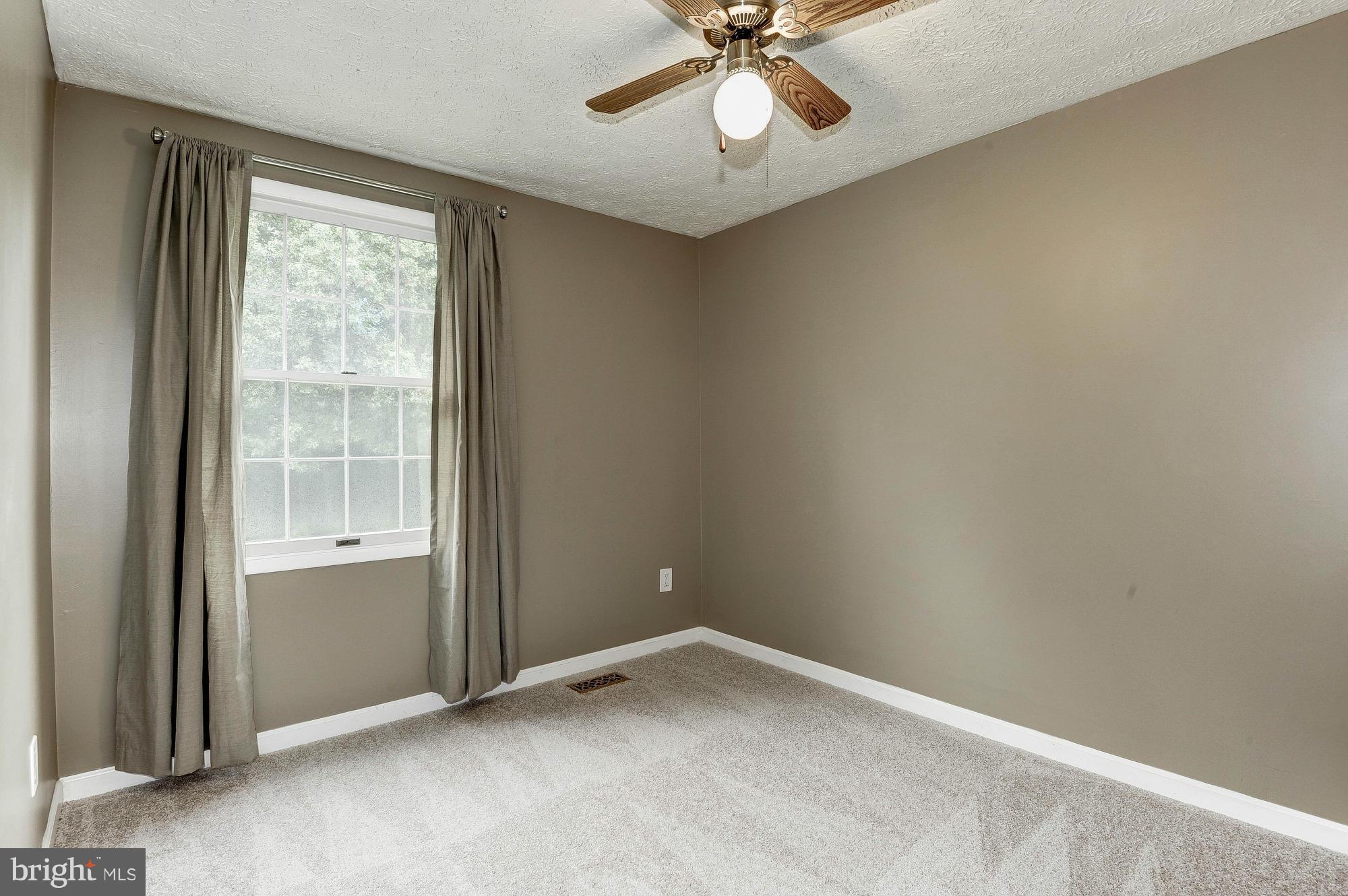 11541 Underoak Court Reston, VA 20191 - Photo 20 of 29 Bedroom