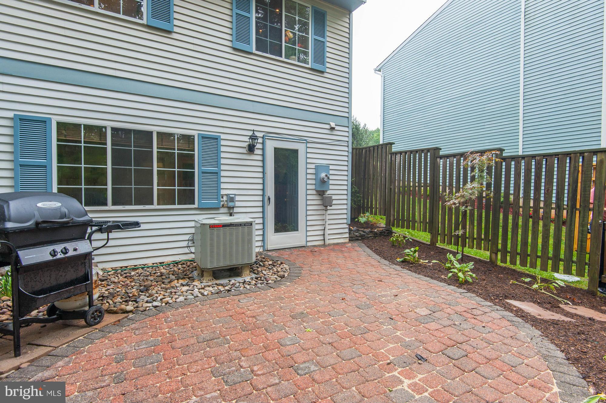 11541 Underoak Court Reston, VA 20191 - Photo 27 of 29 Exterior (Rear)
