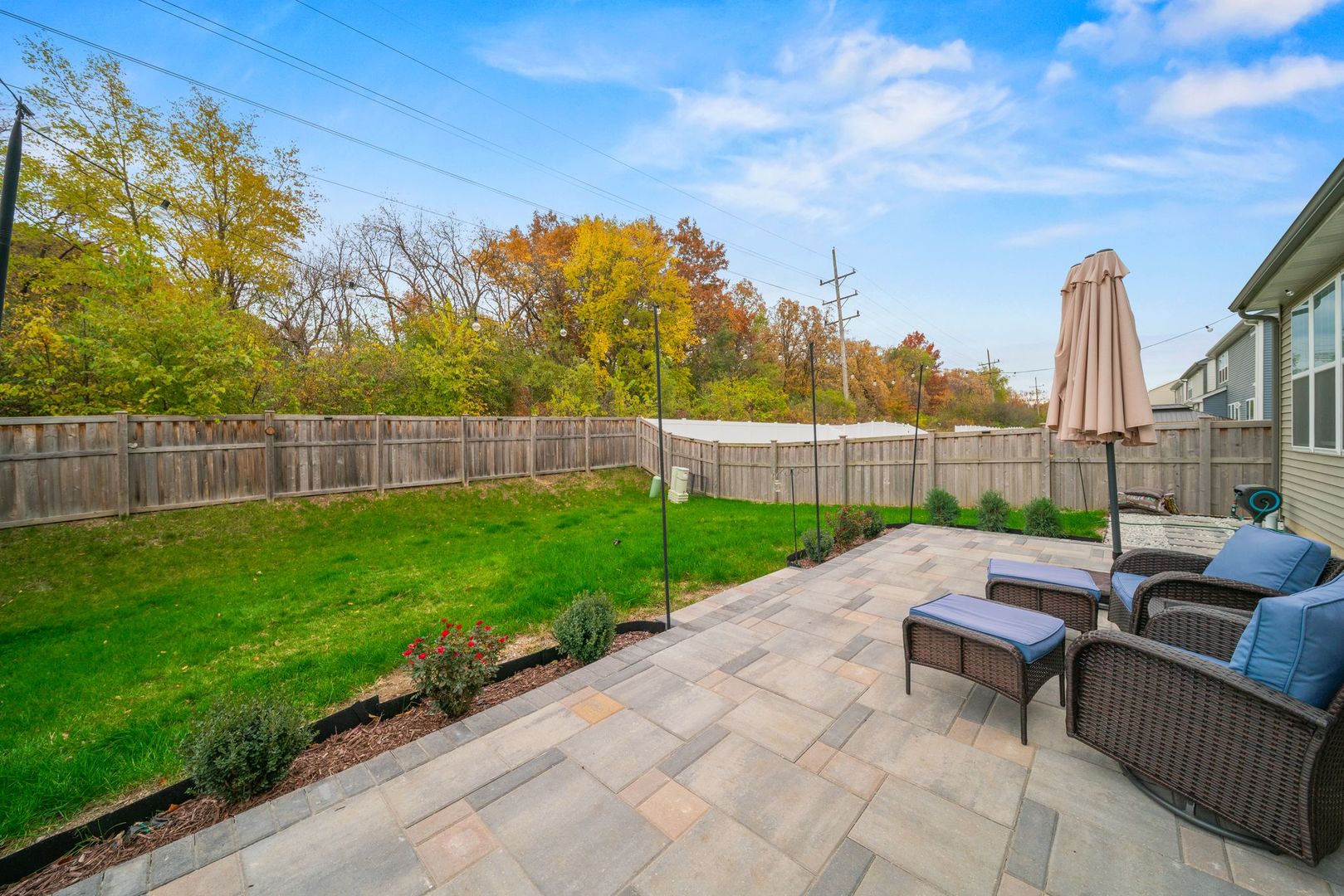 265 South Pointe Avenue South Elgin, IL 60177 - Photo 37 of 43 a view of a garden with furniture