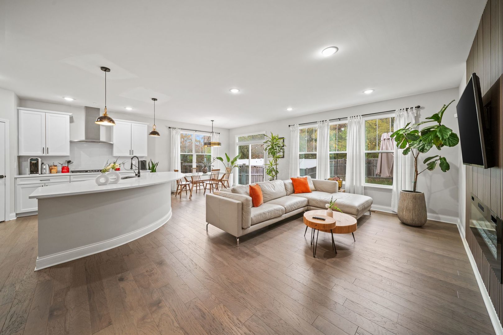 265 South Pointe Avenue South Elgin, IL 60177 - Photo 8 of 43 a living room with fireplace furniture and a flat screen tv