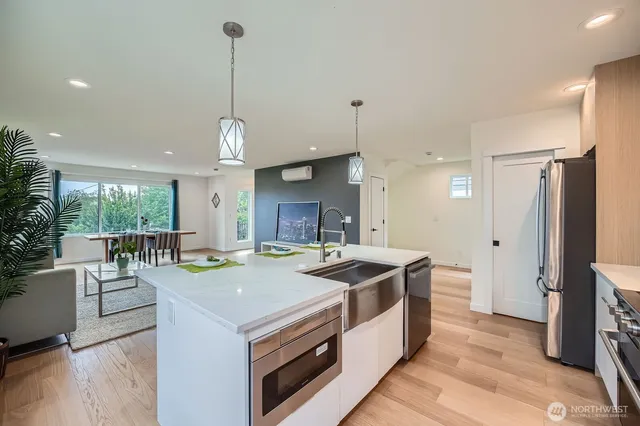 $1,045,000 | 5930 18th Avenue South, Seattle, WA 98108