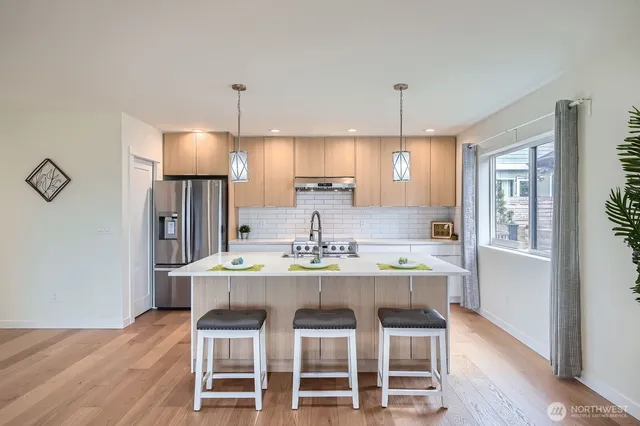 $1,045,000 | 5930 18th Avenue South, Seattle, WA 98108