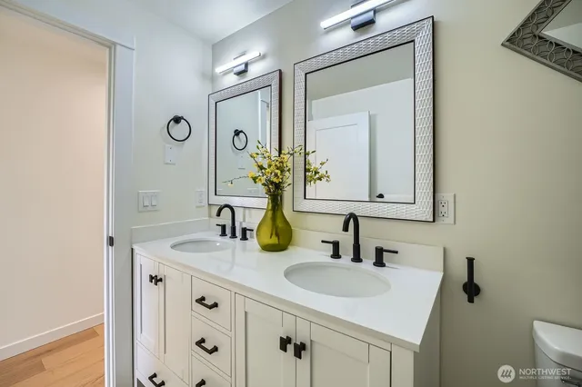 $1,045,000 | 5930 18th Avenue South, Seattle, WA 98108