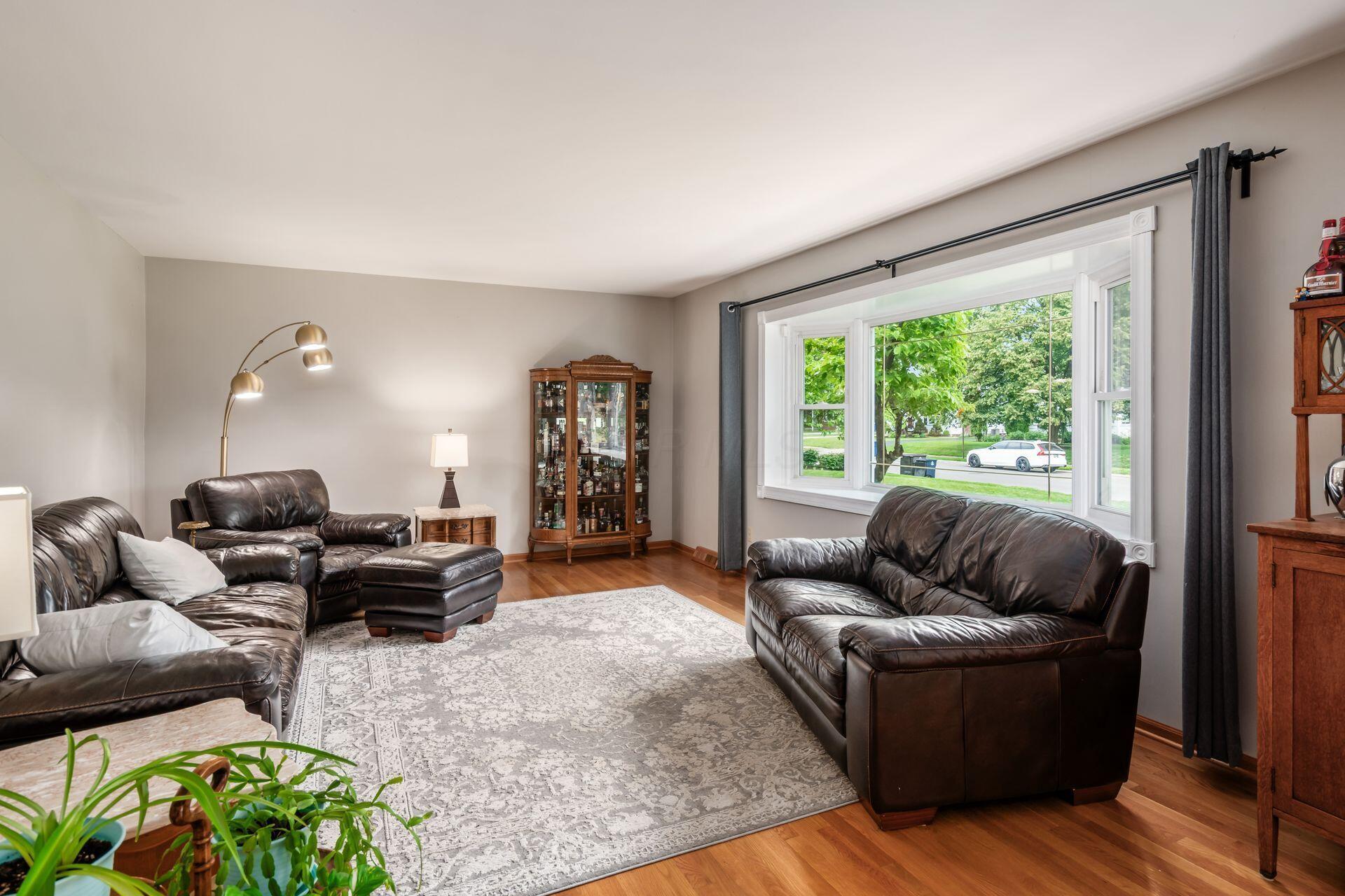 123 South Gould Road Columbus, OH 43209 - Photo 10 of 84 Living Room