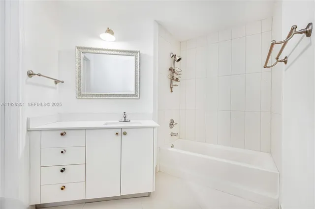 $4,500 | 60 Southwest 13th Street, Unit 1224, Miami, FL 33130