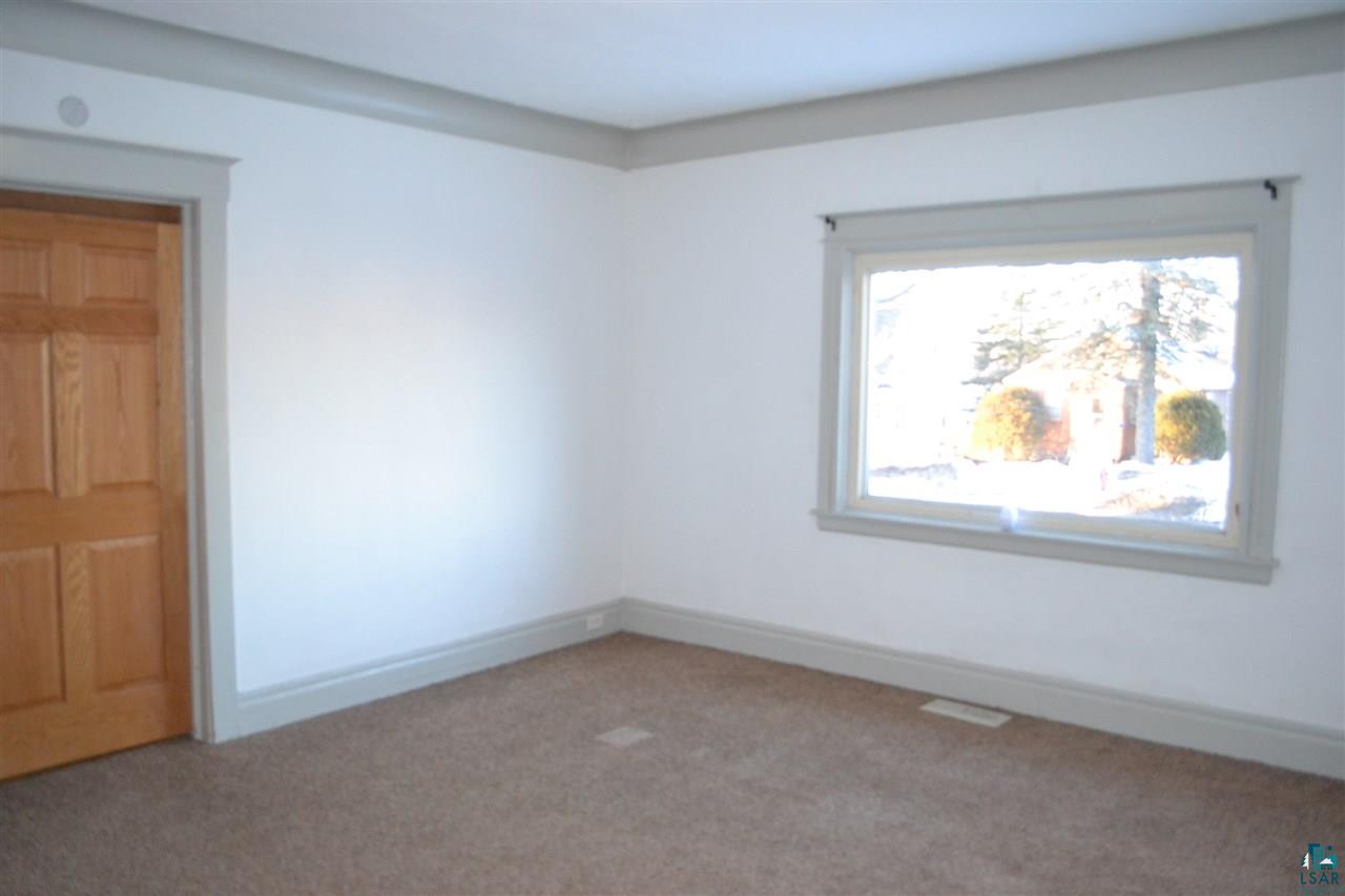 718 4th Street Proctor, MN 55810 - Photo 5 of 24 Living Room