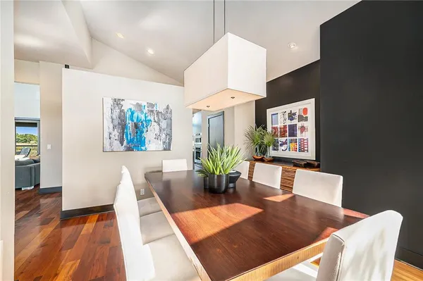 $1,700,000 | 10258 North Kansas Avenue, Kansas City, MO 64155