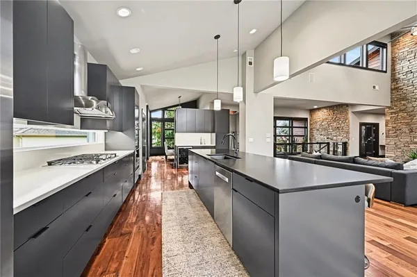 $1,700,000 | 10258 North Kansas Avenue, Kansas City, MO 64155