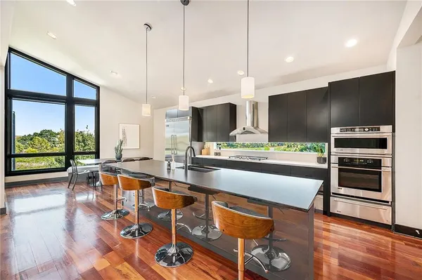 $1,700,000 | 10258 North Kansas Avenue, Kansas City, MO 64155
