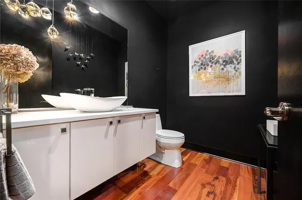 $1,700,000 | 10258 North Kansas Avenue, Kansas City, MO 64155