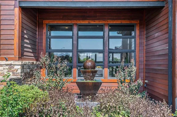 $1,700,000 | 10258 North Kansas Avenue, Kansas City, MO 64155