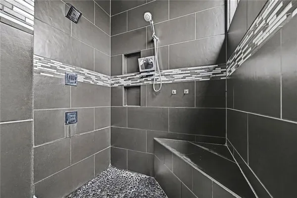 $1,700,000 | 10258 North Kansas Avenue, Kansas City, MO 64155