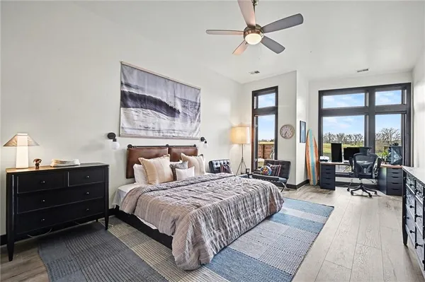 $1,700,000 | 10258 North Kansas Avenue, Kansas City, MO 64155