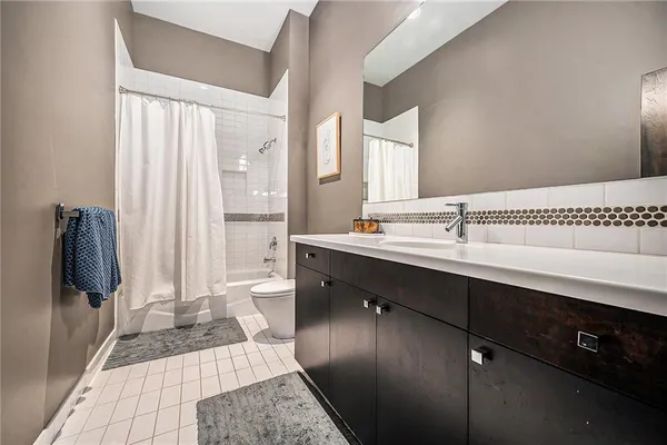 $1,700,000 | 10258 North Kansas Avenue, Kansas City, MO 64155