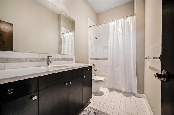 $1,700,000 | 10258 North Kansas Avenue, Kansas City, MO 64155