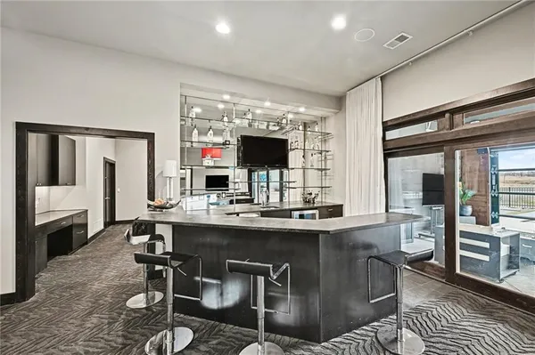$1,700,000 | 10258 North Kansas Avenue, Kansas City, MO 64155