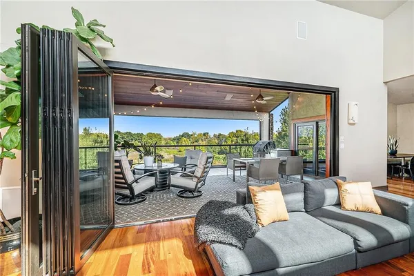 $1,700,000 | 10258 North Kansas Avenue, Kansas City, MO 64155