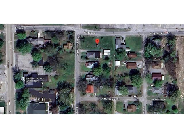 202 East Spani Street Benton, IL 62812 - Photo 2 of 5