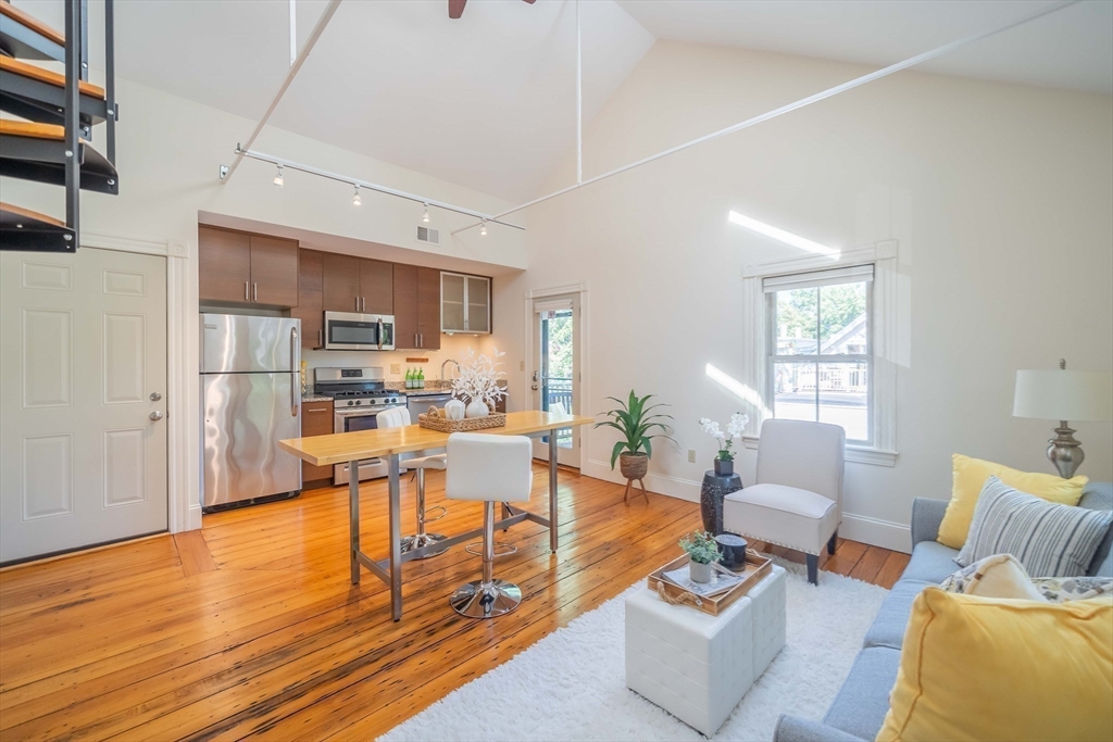 20 Porter Street, Unit 3 Boston, MA 02130 - Photo 7 of 26