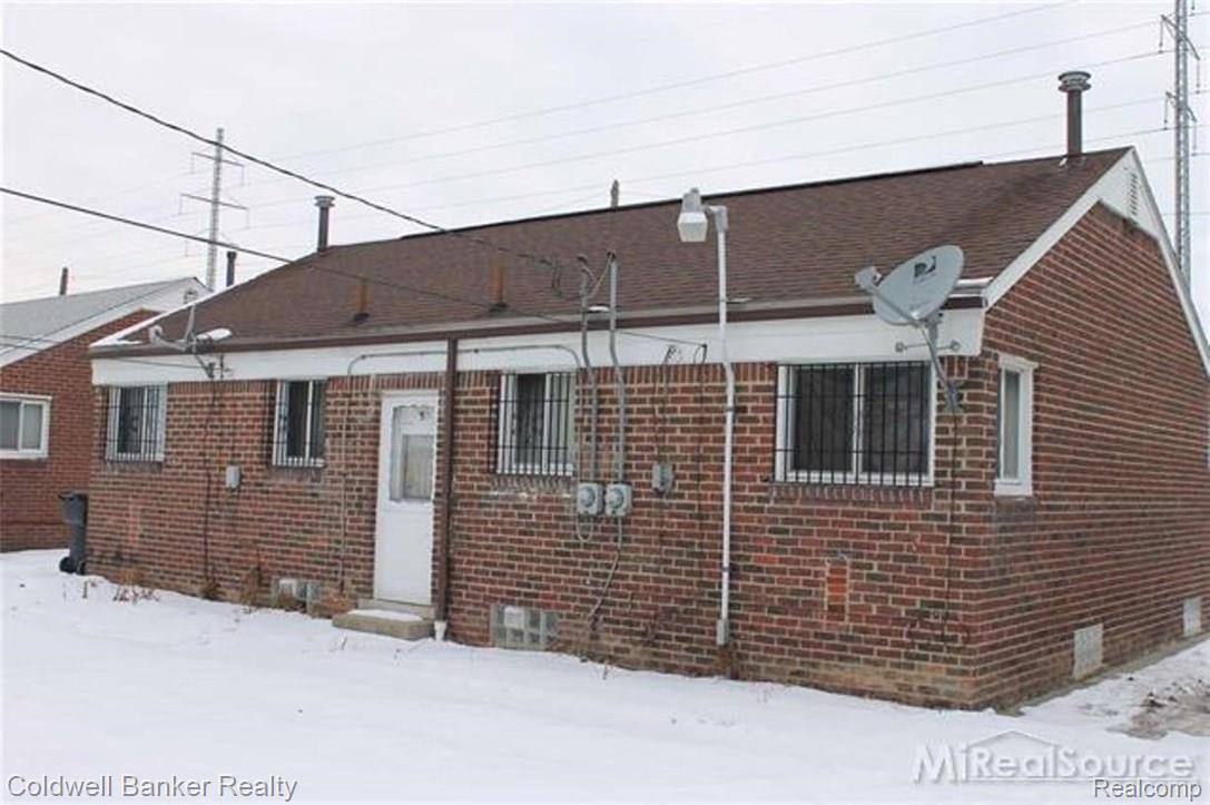 16428 East Eight Mile Road Detroit, MI 48205 - Photo 2 of 20 31235536-1.JPG