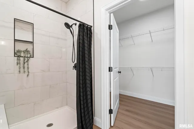 $439,900 | 3200 Greenbriar Drive, Springfield, IL 62711