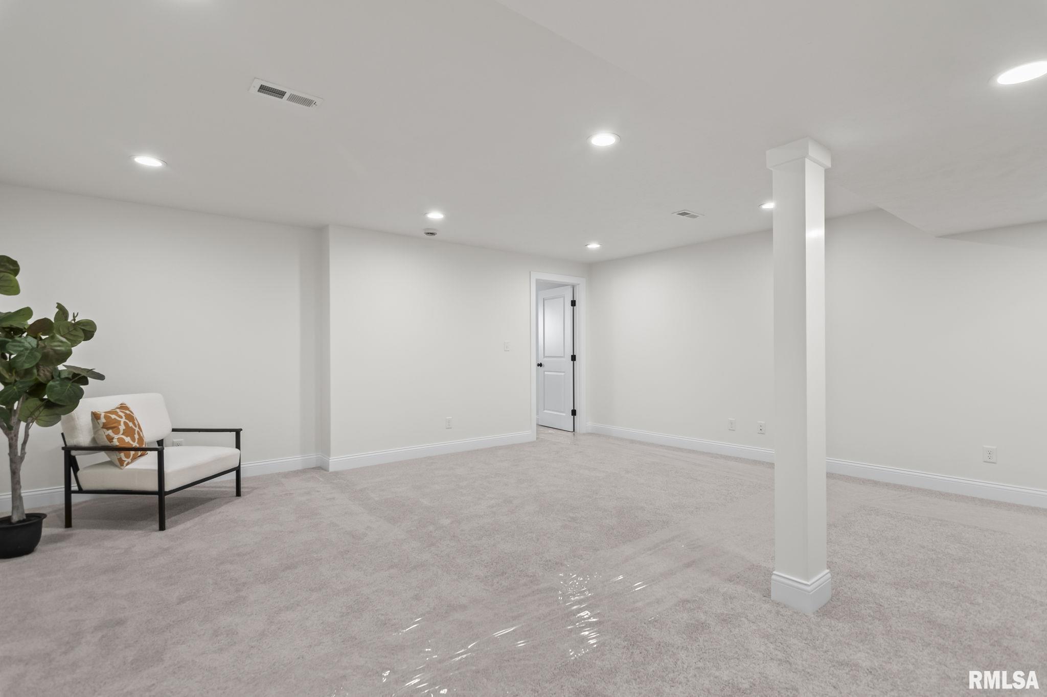 3200 Greenbriar Drive Springfield, IL 62711 - Photo 31 of 39