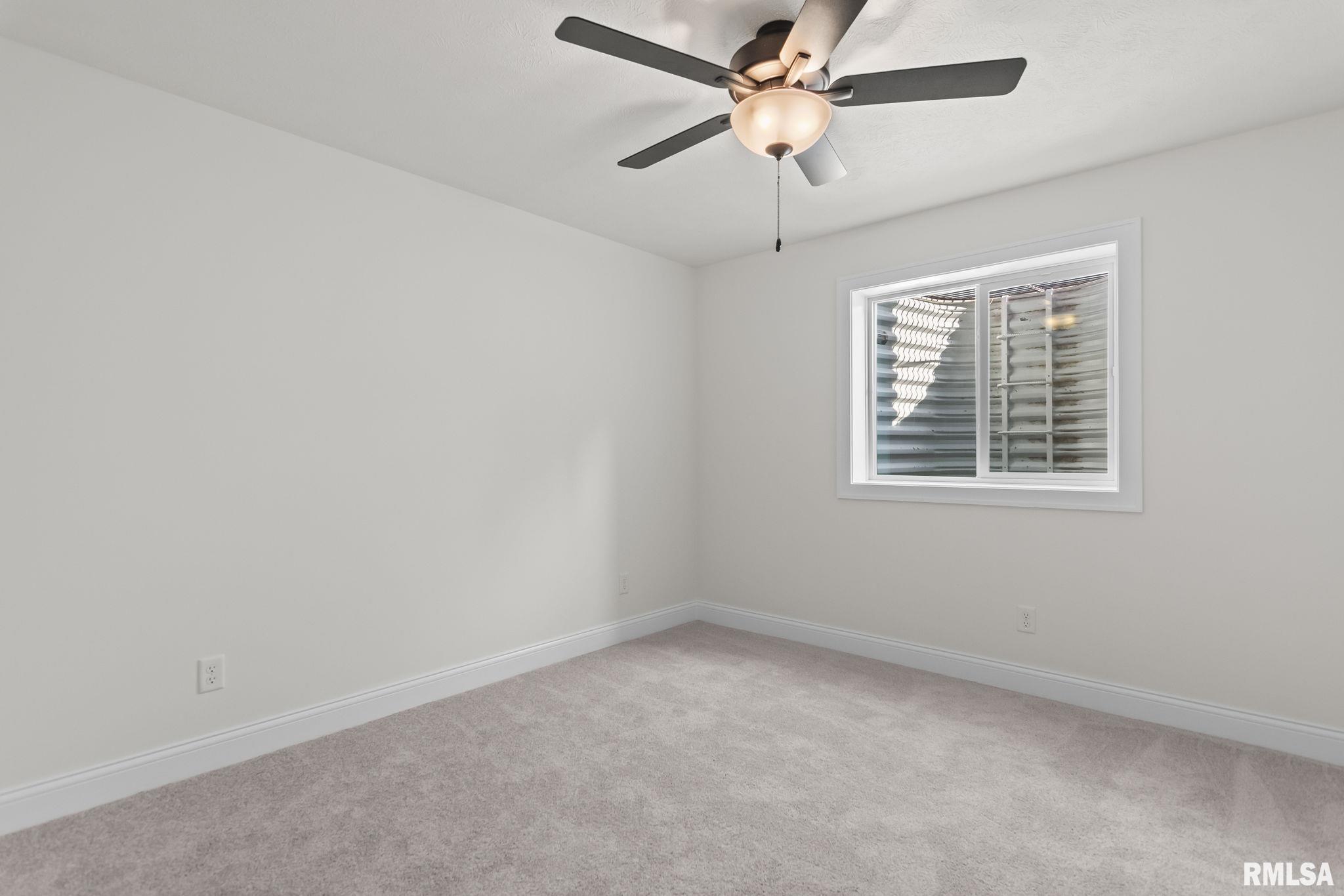 3200 Greenbriar Drive Springfield, IL 62711 - Photo 32 of 39