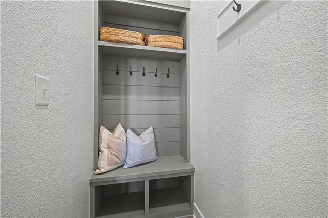 $829,950 | 22152 West 94th Terrace, Lenexa, KS 66220