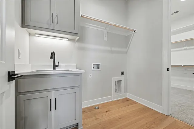 $829,950 | 22152 West 94th Terrace, Lenexa, KS 66220