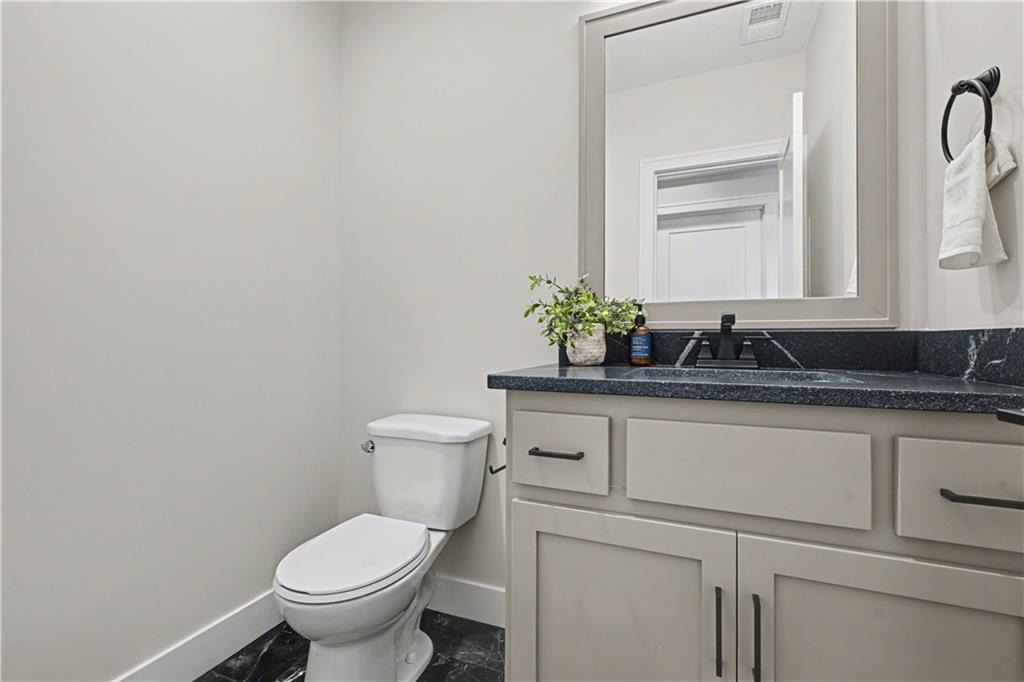 22152 West 94th Terrace Lenexa, KS 66220 - Photo 37 of 41