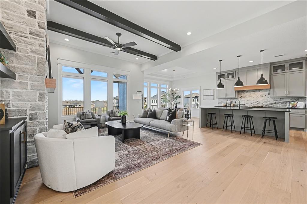 22152 West 94th Terrace Lenexa, KS 66220 - Photo 7 of 41