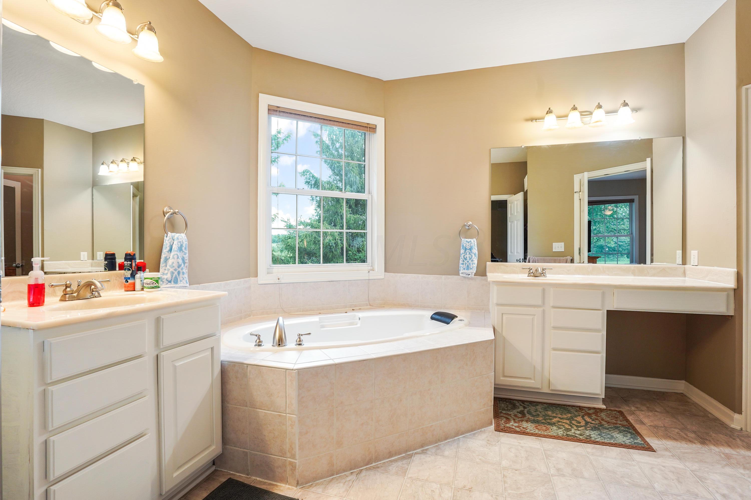 5876 Jaycox Road Galena, OH 43021 - Photo 20 of 42 Gallery Image 20