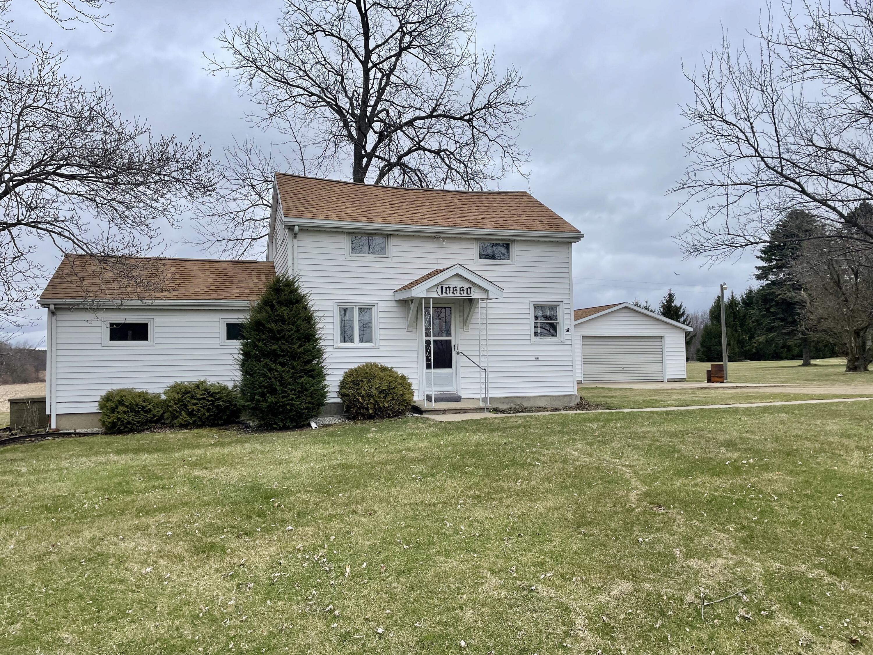 10660 Cochran Road Concord, MI 49237 - Photo 1 of 20 IMG_2594