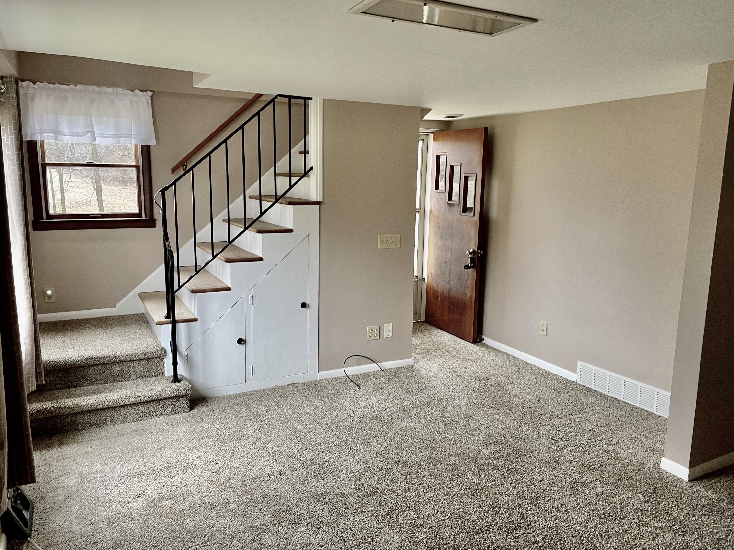 10660 Cochran Road Concord, MI 49237 - Photo 3 of 20 IMG_2583