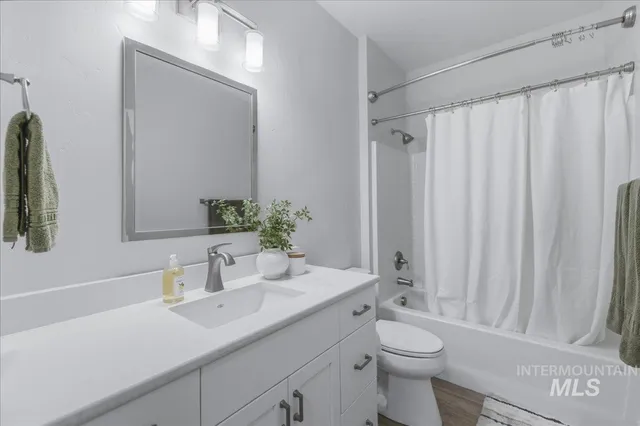 $1,200,000 | 9067 Crystal Quartz Drive, Nampa, ID 83686