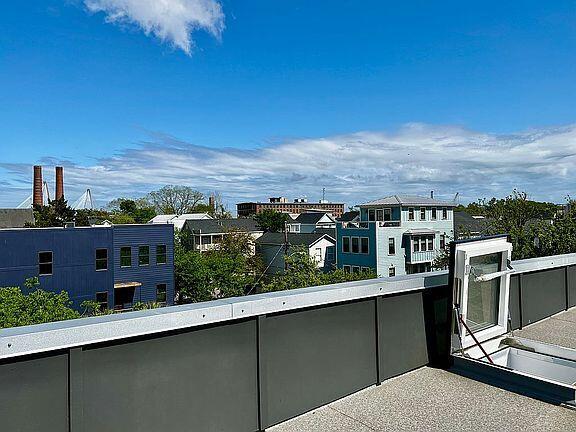 76 Cooper Street Charleston, SC 29403 - Photo 32 of 33 b79c297d45d6b695bdaee892223e873e-cc_ft_5