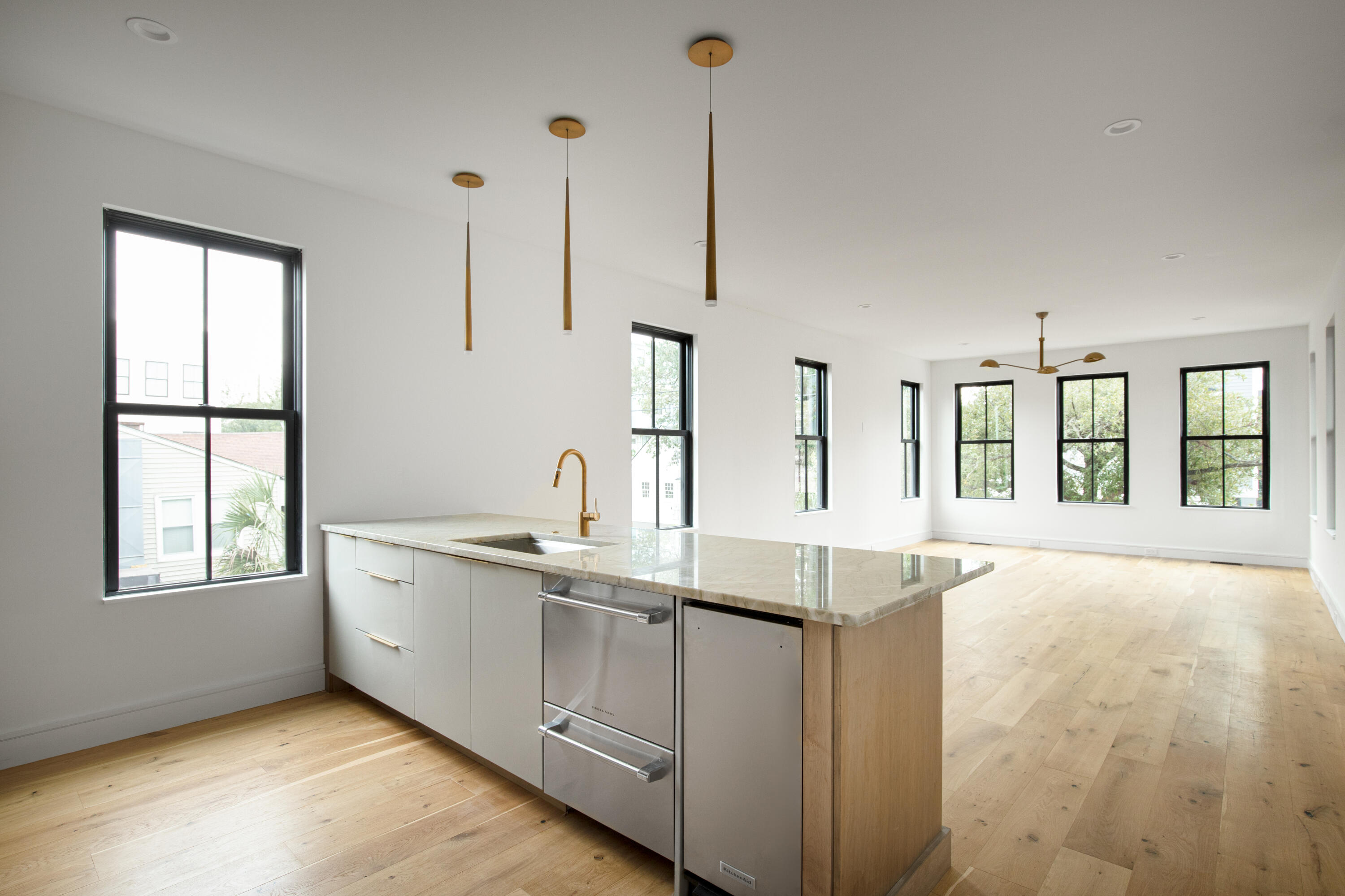 76 Cooper Street Charleston, SC 29403 - Photo 7 of 33 COOPER-10