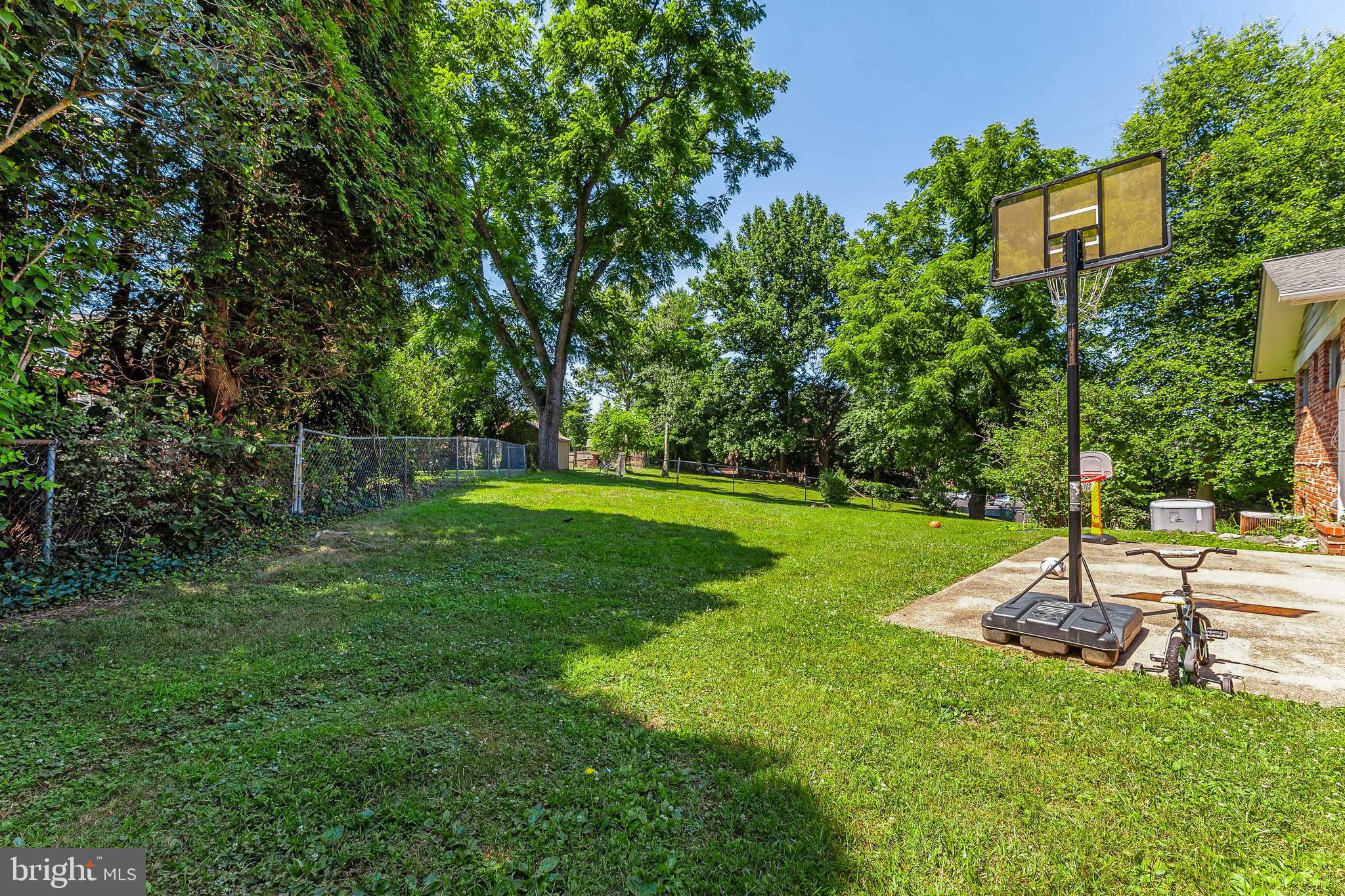 10883 Lockwood Drive Silver Spring, MD 20901 - Photo 33 of 41